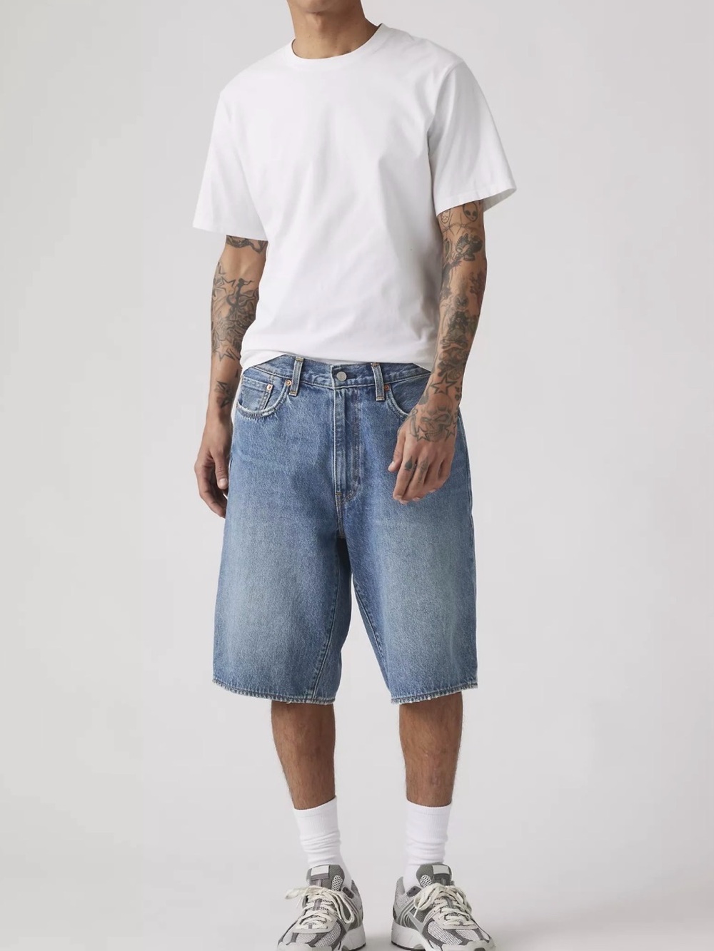 Levi’s Premium Lot 478 Baggy Bermuda Denim Shorts W28 Light wash 100% Cotton